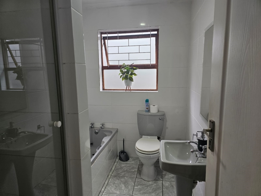 3 Bedroom Property for Sale in Windsor Park Western Cape